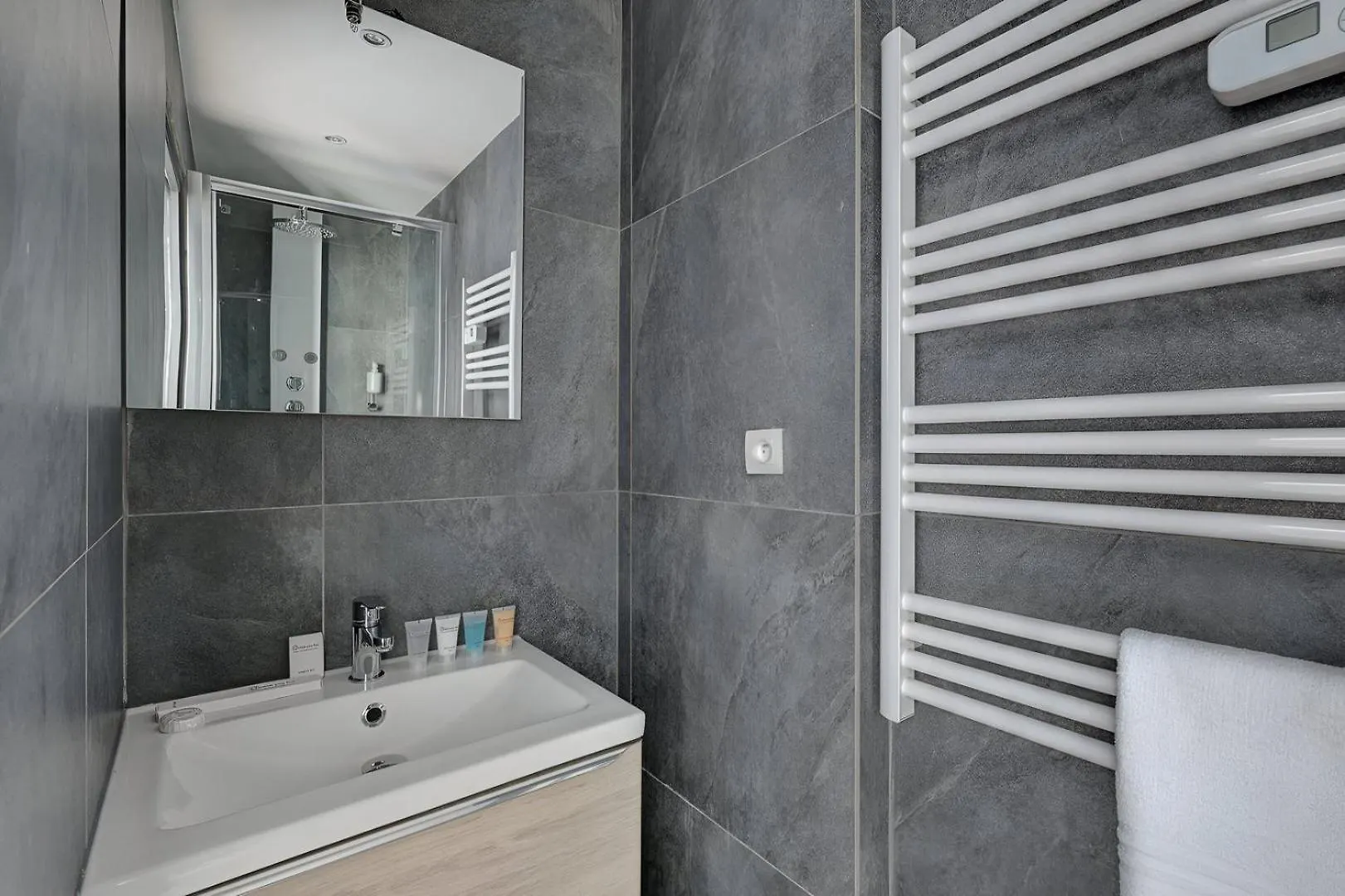 Bluestay 130 - A 2 Paris